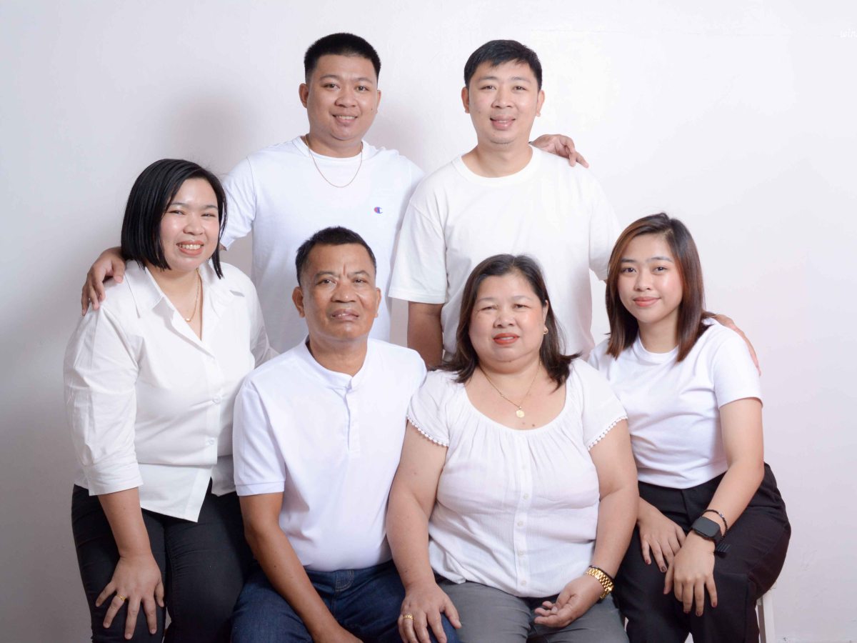 Annual Family Photoshoot |  Winkshots Indang Cavite&nbsp;Studio